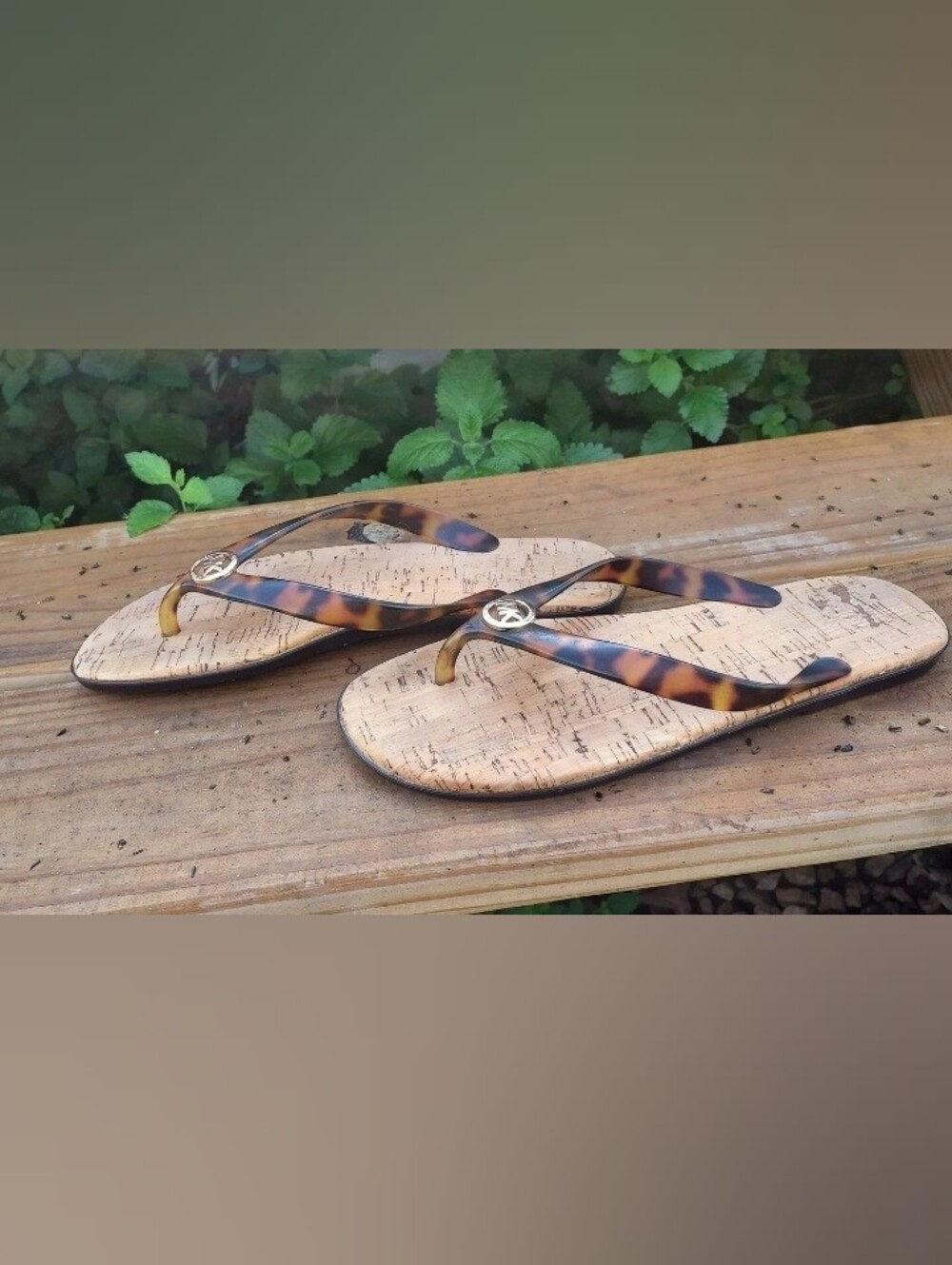 Michael Kors Tortoiseshell Flip Flops Size 6 - Picture 3 of 6